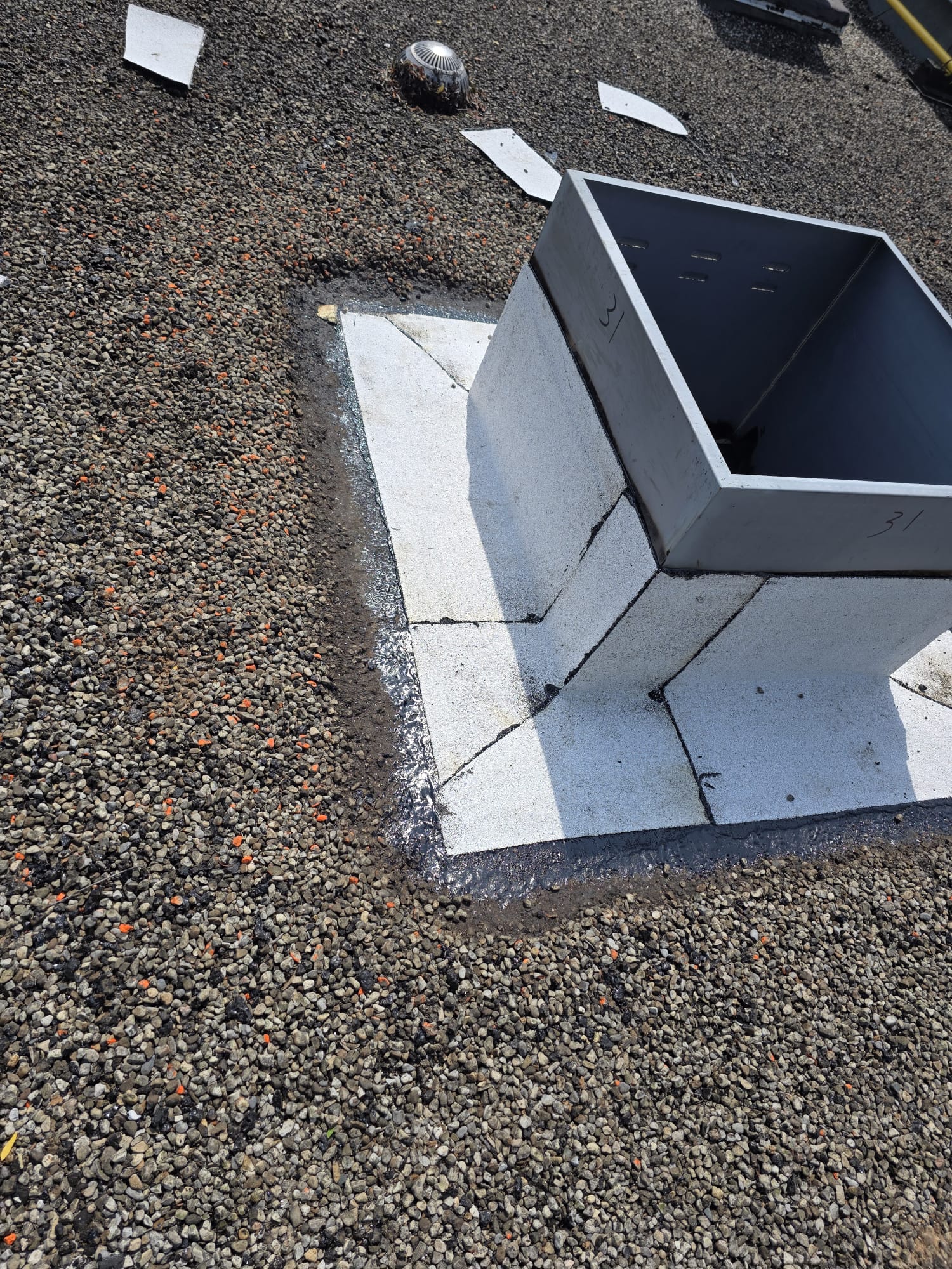 Flat roof waterproofing
